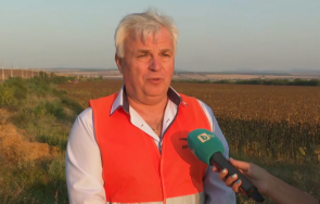 влаковете продължават пъплят мястото катастрофата карнобат