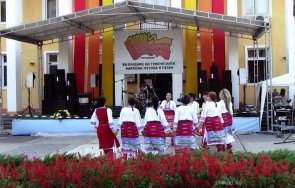 отменят традиционните празници тракийската народна музика песен първомай