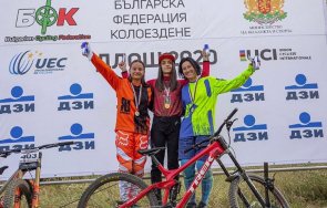 министър андрей кузманов поздрави световната шампионка планинско колоездене изабела янкова