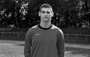 трагедия млад вратар почина време мач