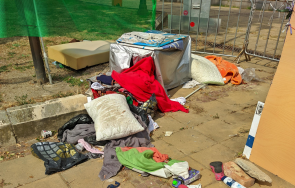 катунът метежниците миналото лято вмирисва варна шокира чуждестранните туристи снимки