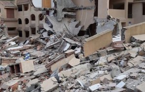 триетажна жилищна сграда срути испания