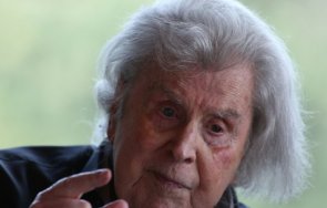 гърция обявиха тридневен траур памет композитора микис теодоракис