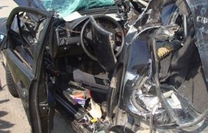 извънредно жена загина две деца ранени катастрофа шипка