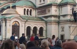 скандал пласидо доминго чака крака закъсняващия румен радев