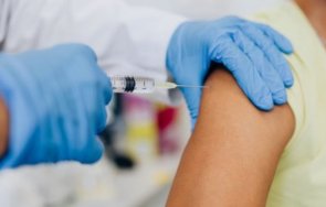 властите албания въвежда задължителна ваксинация групи работници