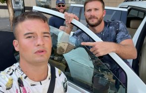 Скот Истууд и Вальо