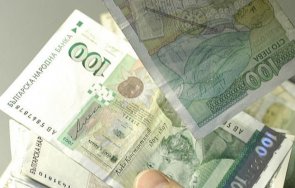 осъдиха пласьори фалшиви 100 левови банкноти