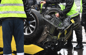 издирват шофьор бетоновоз катастрофата загиналия таксиджия