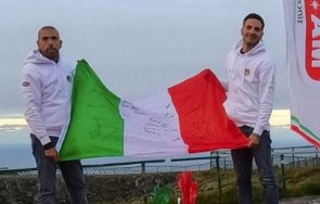 гинес италианци изминаха кола 400 часа