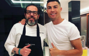 Роналдо и готвача му