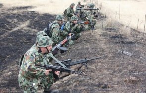 стрямска механизирана бригада хвърлиха железните каски старите мешки пратиха музея