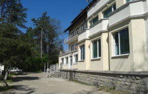 оферта белодробната болница велико търново предлага 000 заплата лекари