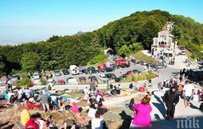 хиляди богомолци стекоха преспят чудо кръстова гора