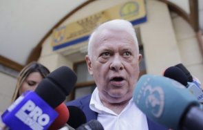 осъдиха бивш румънски депутат три години затвор корупция