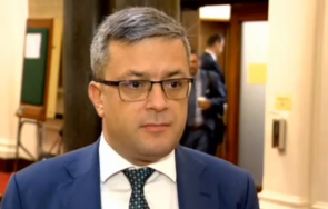 Депутатът от ГЕРБ Тома Биков коментира пред ПИК TV хаоса