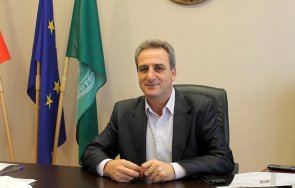 обявиха ден траур заради невинните жертви касапницата айтос