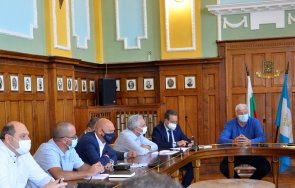 кметът пловдив стефан янев дайте млн залее река марица