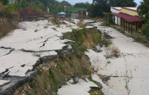 голямо свлачище тръгна варна