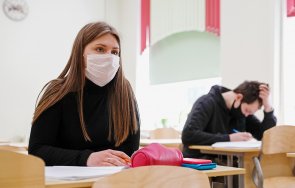 косово отменя таксите обучение обществените университети