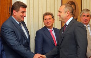 валентин златев пик президентската партия познавам кирил петков финансирам нямам нищо общо проект