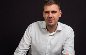 синът покойния радосвет радев поема дарик радио