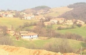 броим 000 евро селска къща две спални