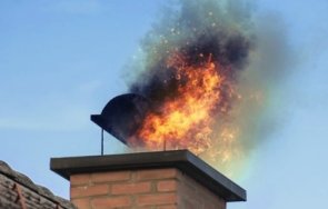 неизправност комин подпали къща жертви