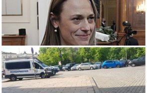 скандал общинар герб алармира тихомълком хватки депутати върнаха безплатния паркинг жълтите павета заявката промяна лицемерие