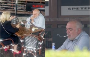 неразделни бабикян капон заедно края парламента тешат кафенце мъката изпадат борда политиката папарашки снимки