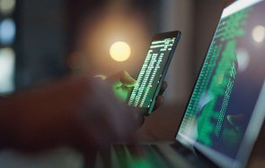 заразиха шпионски софтуер телефоните петима френски министри