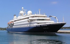 круизният кораб морска мечта акостира бургас