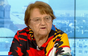 вирусологът проф радка аргирова възрастните сложат трета доза антителата избледняват