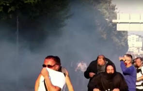 безредици бой водни оръдия протест мерките словения