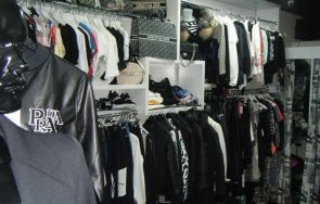 иззеха нелегални облекла акция сандански снимки