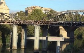 голям пожар нанесе сериозни щети ключов мост рим