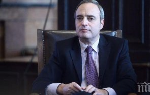 69 знатни българи издигат проф Анастас Герджиков за президент днес