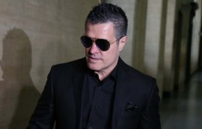 извънредно пуснаха брендо свобода