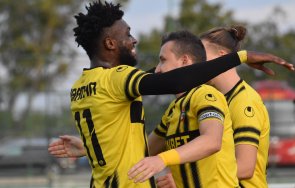 безпощаден ботев пловдив остави шанс цска 1948 отново върха