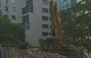 косъм тежък инцидент разрушиха сграда софия метри случайни минувачи