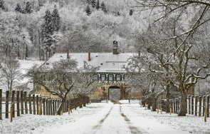 Планинските райони на Северна Гърция посрещнаха първия сняг за сезона