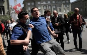 хиляди швейцарци протестираха covid мерките