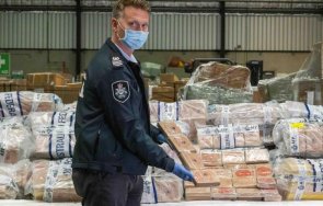 Австралийската полиция съобщи че е заловила най голямото количество хероин откривано