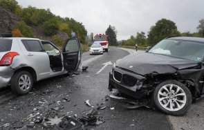 Двама души пострадаха при тежка до хасковското село Козлец Инцидентът