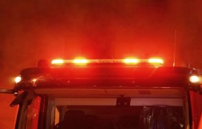 Пожар в Петко Славейков в Карнобат Огънят е тръгнал час