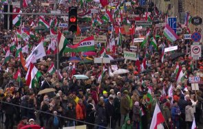 Милиони унгарци излязоха на шествие в подкрепа на лидера си