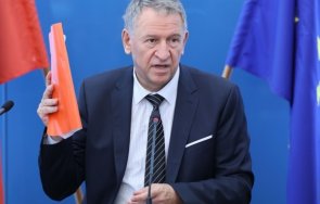 кацаров ново дават сертификат първата доза без такъв остават хората антитела
