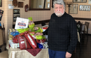 Вежди Рашидов направи днес лично дарение от голямо количество хранителни