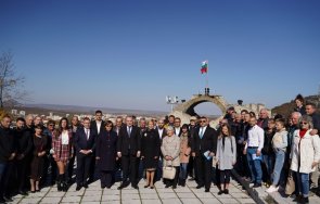 проф герджиков политическата ценовата здравната криза свидетелство за провала радев служебния кабинет снимки