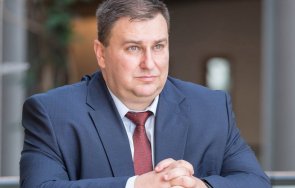 емил радев нуждае ефективна система надзор борбата прането пари